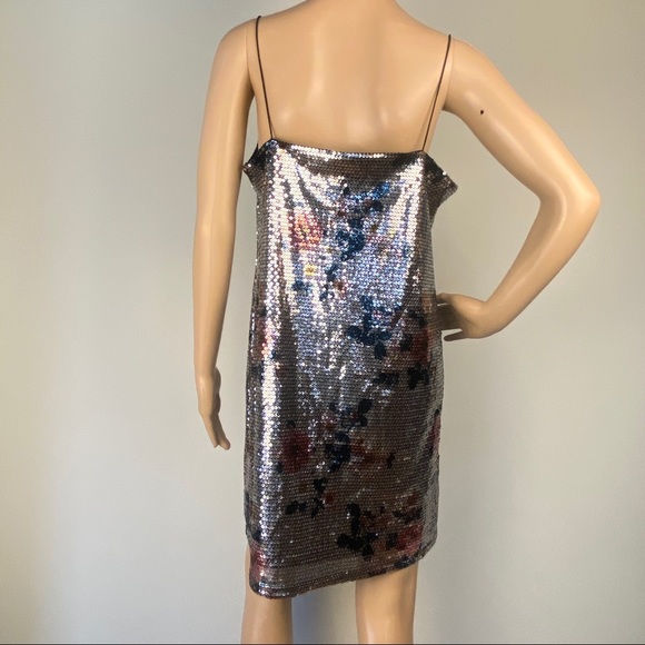NEW TOPSHOP SILVER SEQUIN FLORAL MINI DRESS - Picture 7 of 8
